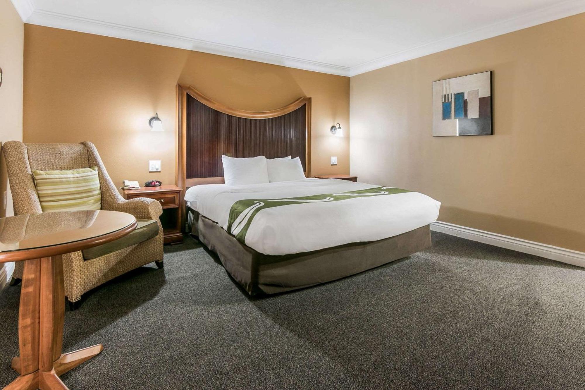 Quality Inn & Suites Atlanta Airport South College Park Exterior foto